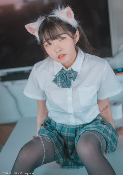 花蒂被吸嘬得越来越大_BD英语完整版观看